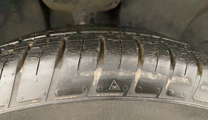 2019 Renault Duster RXS CVT, Petrol, Automatic, 16,867 km, Right Front Tyre Tread