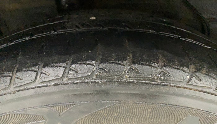 2018 Maruti Celerio VXI CNG, CNG, Manual, 79,923 km, Right Rear Tyre Tread