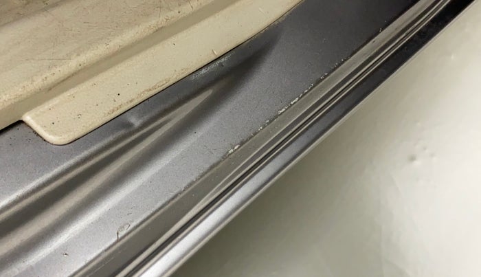 2018 Maruti Celerio VXI CNG, CNG, Manual, 79,923 km, Right running board - Paint is slightly faded