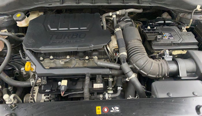 2023 KIA CARENS LUXURY PLUS 1.5 IMT PETROL, Petrol, Manual, 32,480 km, Engine View