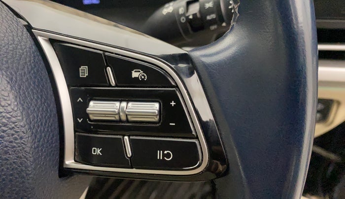 2023 KIA CARENS LUXURY PLUS 1.5 IMT PETROL, Petrol, Manual, 32,480 km, Adaptive Cruise Control