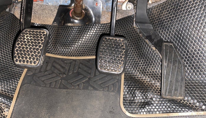 2019 Maruti Alto VXI, Petrol, Manual, 73,400 km, Pedals