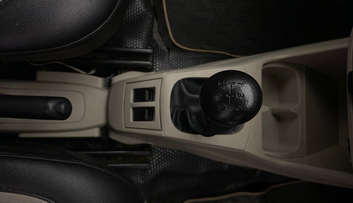 2019 Maruti Alto VXI, Petrol, Manual, 73,400 km, Gear Lever