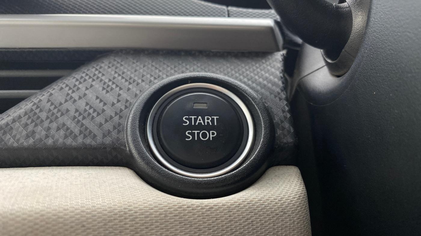 2025 Tata NEXON CREATIVE+ AMT 1.2 PETROL, Petrol, Automatic, 20,665 km, Keyless Start/ Stop Button