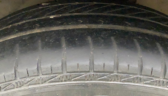 2019 Maruti Celerio VXI (O) CNG, CNG, Manual, 1,12,665 km, Left Front Tyre Tread