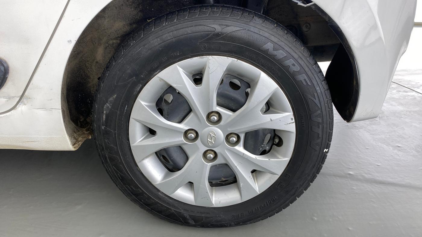 2014 Hyundai Grand i10 SPORTZ 1.2 KAPPA VTVT, Petrol, Manual, 96,601 km, Left Rear Wheel