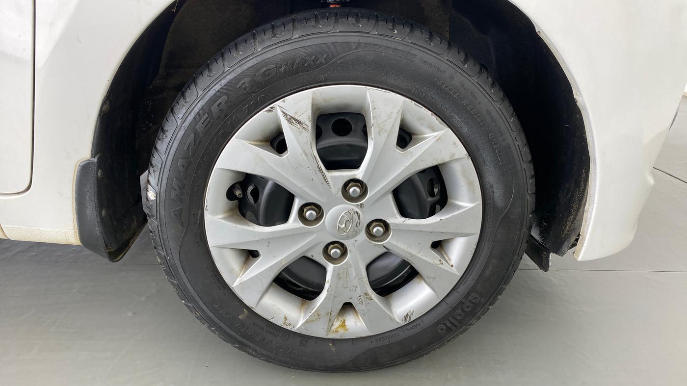 2014 Hyundai Grand i10 SPORTZ 1.2 KAPPA VTVT, Petrol, Manual, 96,601 km, Right Front Wheel