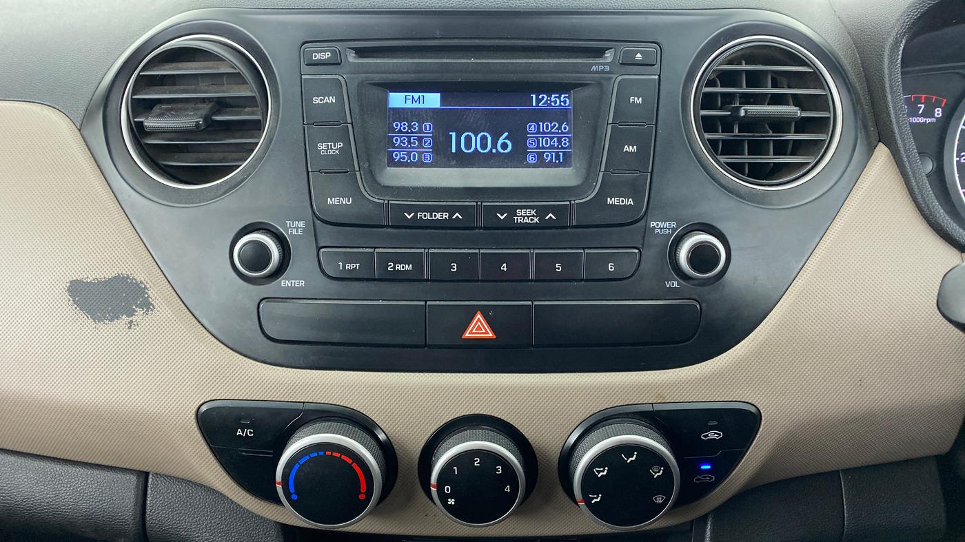 2014 Hyundai Grand i10 SPORTZ 1.2 KAPPA VTVT, Petrol, Manual, 96,601 km, Air Conditioner