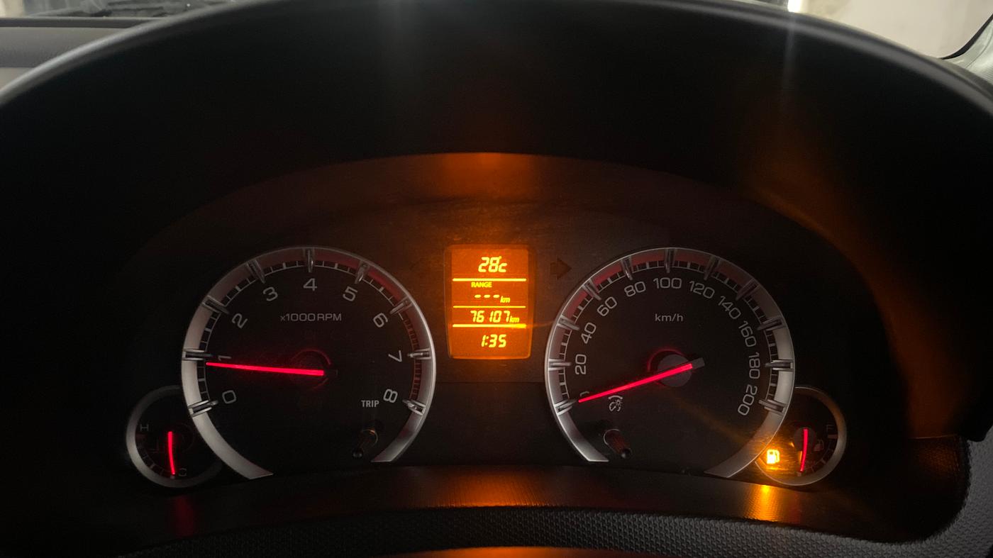 2014 Maruti Swift ZXI, Petrol, Manual, 76,106 km, Odometer Image