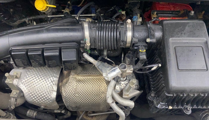 2020 Mahindra MARAZZO M2 8 STR, Diesel, Manual, 74,713 km, Engine View