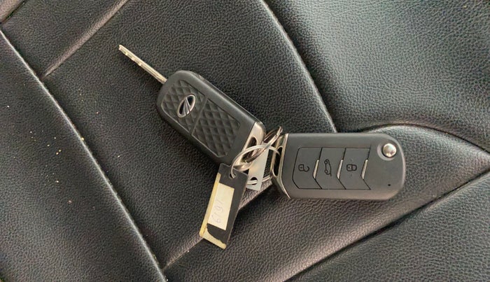 2020 Mahindra MARAZZO M2 8 STR, Diesel, Manual, 74,713 km, Key Close Up