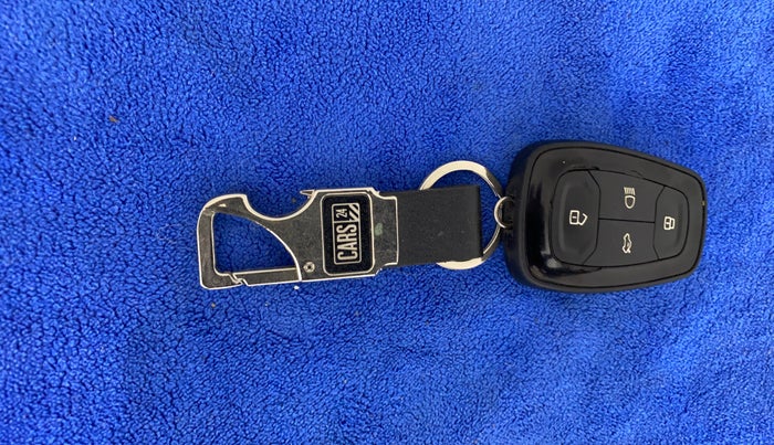 2022 Tata ALTROZ XZA PLUS, Petrol, Automatic, 20,955 km, Key Close Up