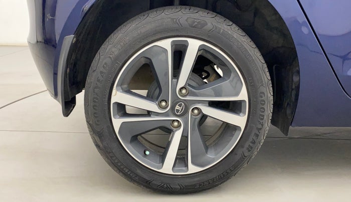 2022 Tata ALTROZ XZA PLUS, Petrol, Automatic, 20,955 km, Right Rear Wheel