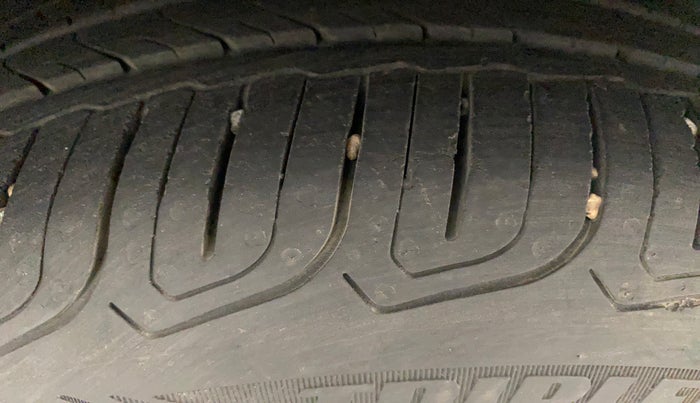 2022 Tata ALTROZ XZA PLUS, Petrol, Automatic, 20,955 km, Right Front Tyre Tread