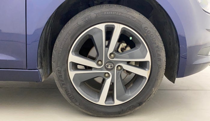 2022 Tata ALTROZ XZA PLUS, Petrol, Automatic, 20,955 km, Right Front Wheel