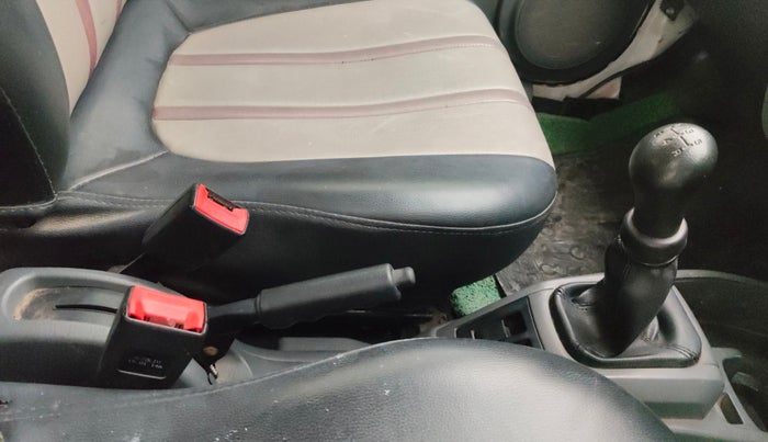 2014 Maruti Alto 800 LXI, CNG, Manual, 63,944 km, Gear Lever