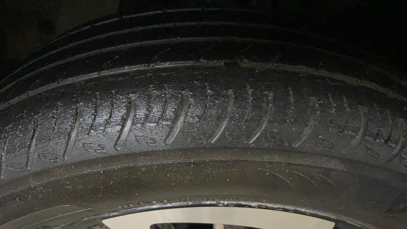 2021 Nissan MAGNITE XV MT, Petrol, Manual, 44,540 km, Left Front Tyre Tread