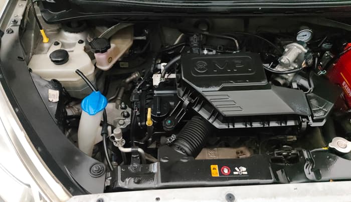 2019 Hyundai NEW SANTRO SPORTZ CNG, CNG, Manual, 66,345 km, Engine View - Right
