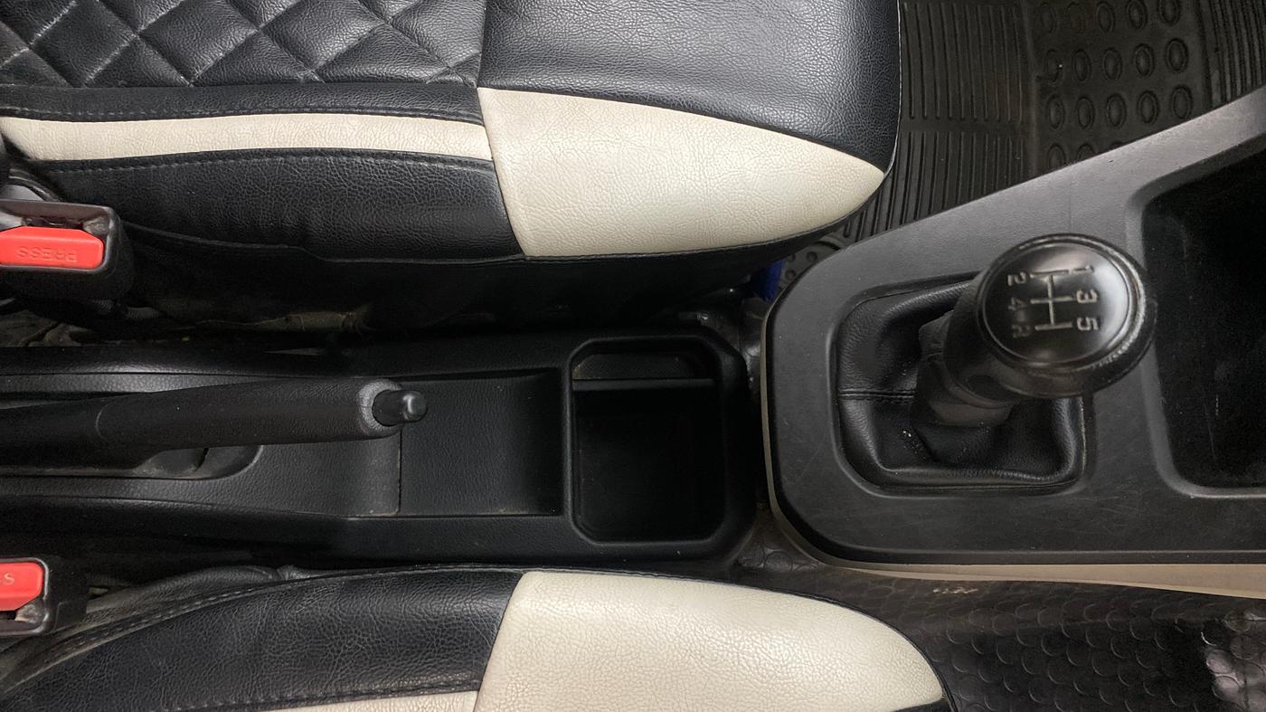 2022 Maruti New Wagon-R TOUR H3 1.0, Petrol, Manual, 60,639 km, Gear Lever