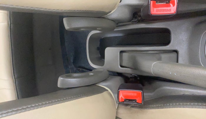 2016 Hyundai i10 MAGNA 1.1, CNG, Manual, 91,634 km, Driver Side Adjustment Panel