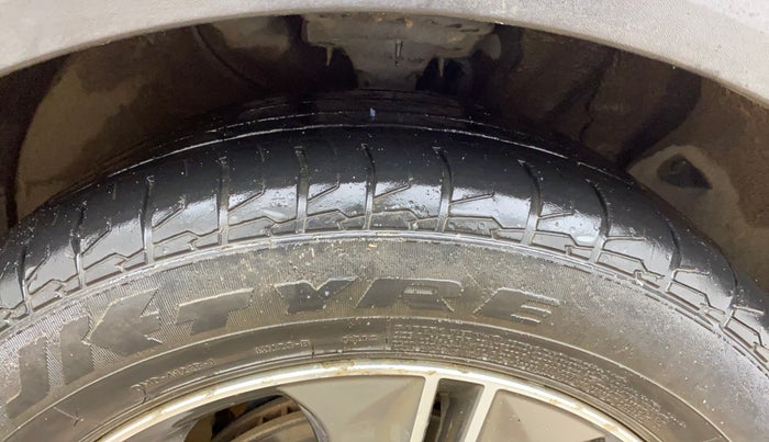 2016 Hyundai Creta SX PLUS AT 1.6 PETROL, Petrol, Automatic, 1,01,744 km, Right Front Tyre Tread