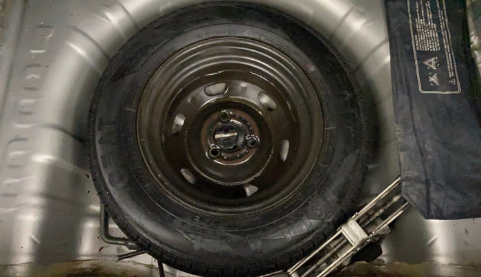 2018 Renault Kwid RXT 1.0, Petrol, Manual, 28,351 km, Spare Tyre