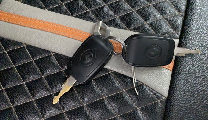 2018 Renault Kwid RXT 1.0, Petrol, Manual, 28,351 km, Key Close Up