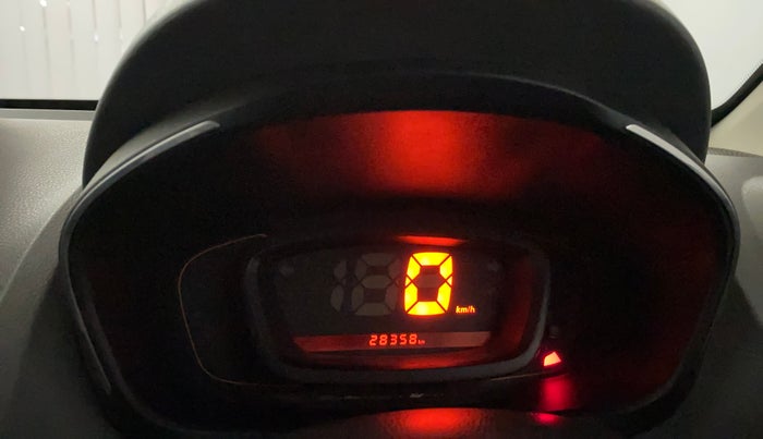 2018 Renault Kwid RXT 1.0, Petrol, Manual, 28,351 km, Odometer Image