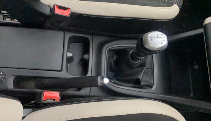 2021 Renault TRIBER RXZ, Petrol, Manual, 40,432 km, Gear Lever