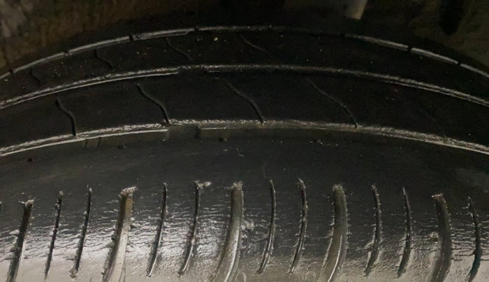 2021 Renault TRIBER RXZ, Petrol, Manual, 40,432 km, Left Rear Tyre Tread