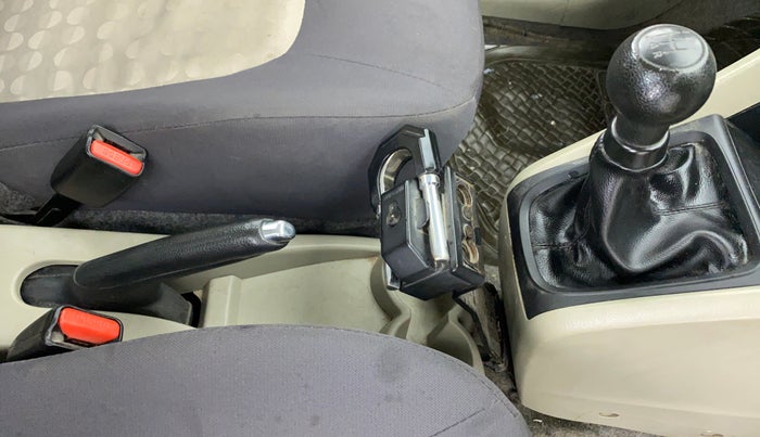 2017 Maruti Celerio VXI CNG D, CNG, Manual, 48,341 km, Gear Lever