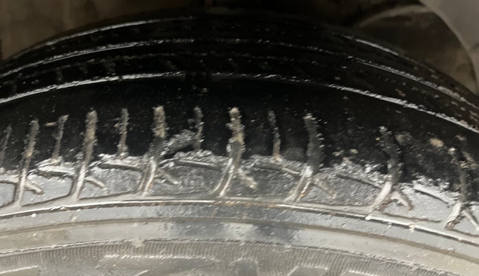 2019 Maruti Baleno DELTA PETROL 1.2, Petrol, Manual, 57,865 km, Right Front Tyre Tread