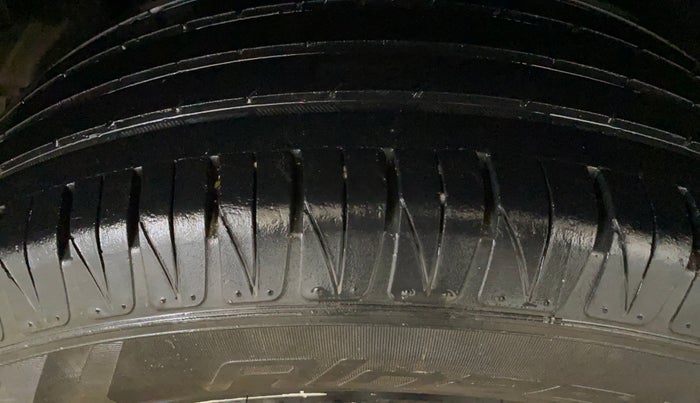 2020 Maruti Vitara Brezza ZXI, Petrol, Manual, 48,013 km, Right Rear Tyre Tread