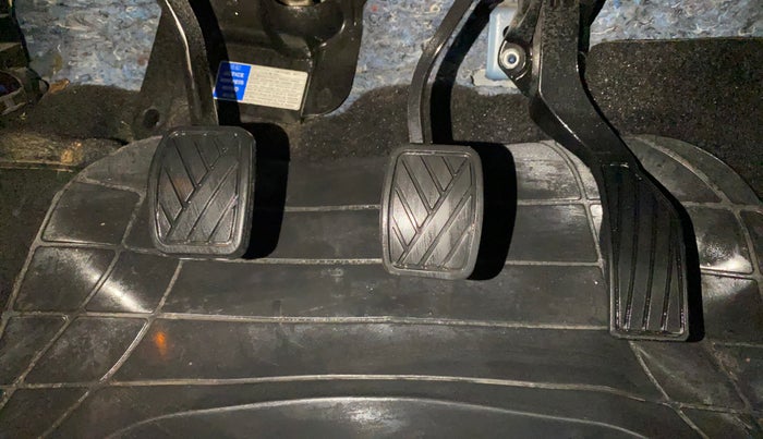 2020 Maruti Vitara Brezza ZXI, Petrol, Manual, 48,013 km, Pedals