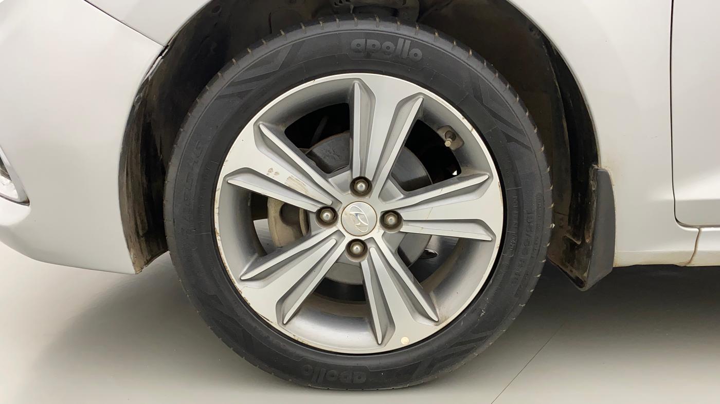 2017 Hyundai Verna 1.6 CRDI SX, Diesel, Manual, 79,501 km, Left Front Wheel