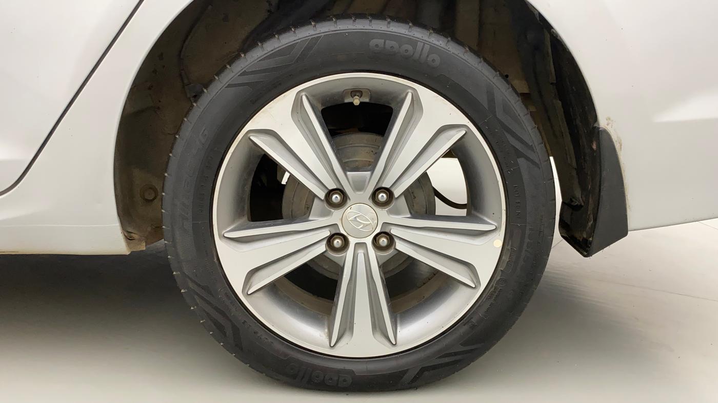 2017 Hyundai Verna 1.6 CRDI SX, Diesel, Manual, 79,501 km, Left Rear Wheel