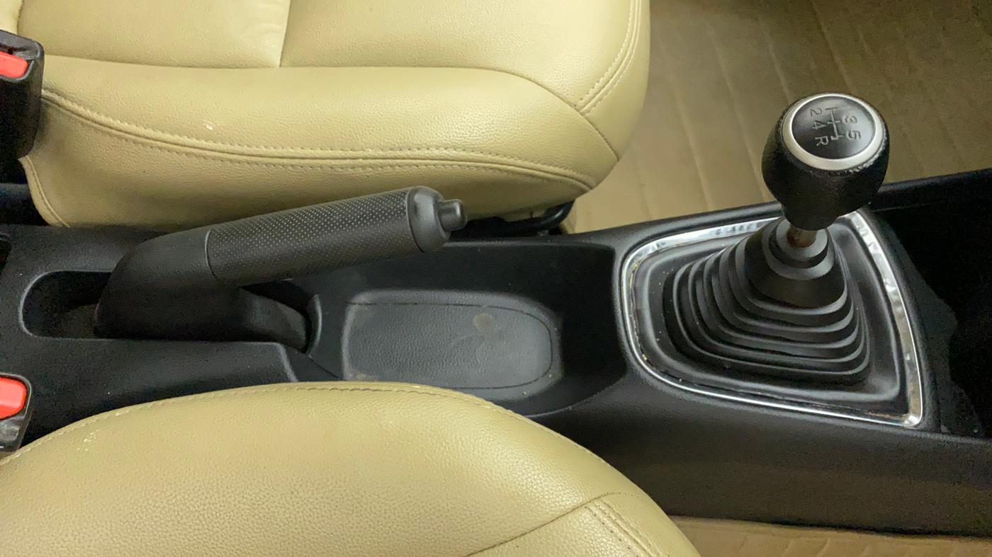 2018 Honda Amaze 1.2L I-VTEC VX, Petrol, Manual, 26,373 km, Gear Lever