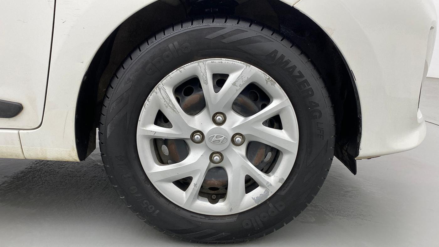 2017 Hyundai Grand i10 MAGNA 1.2 KAPPA VTVT, Petrol, Manual, 60,637 km, Right Front Wheel