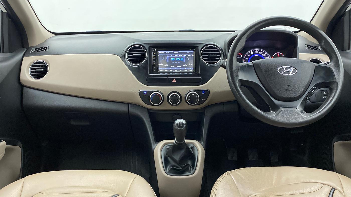 2017 Hyundai Grand i10 MAGNA 1.2 KAPPA VTVT, Petrol, Manual, 60,637 km, Dashboard