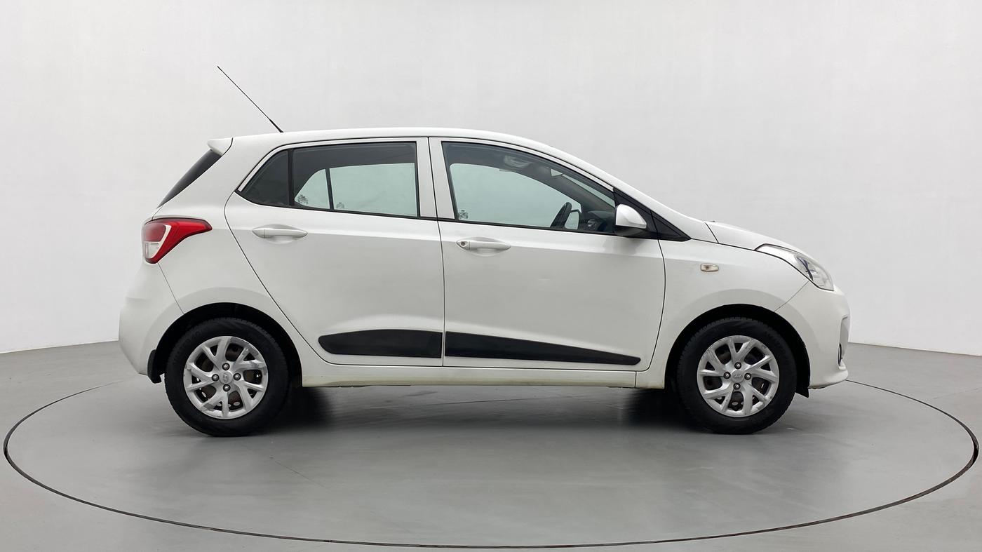 2017 Hyundai Grand i10 MAGNA 1.2 KAPPA VTVT, Petrol, Manual, 60,637 km, Right Side View