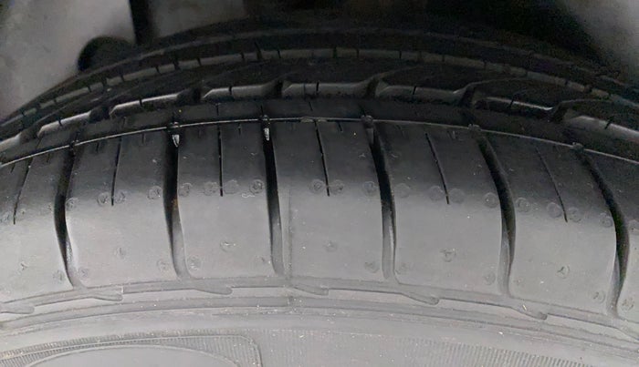 2023 KIA SELTOS GTX PLUS DCT 1.4 PETROL, Petrol, Automatic, 5,663 km, Right Rear Tyre Tread