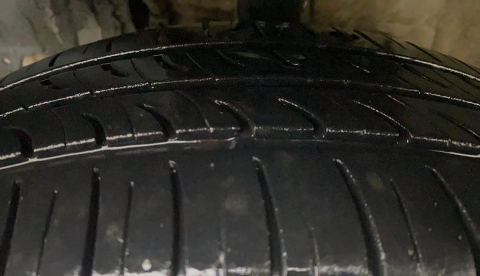 2021 Maruti New Wagon-R ZXI 1.2 AMT, Petrol, Automatic, 81,643 km, Left Front Tyre Tread