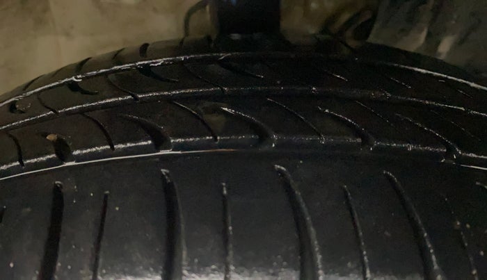 2021 Maruti New Wagon-R ZXI 1.2 AMT, Petrol, Automatic, 81,643 km, Right Front Tyre Tread