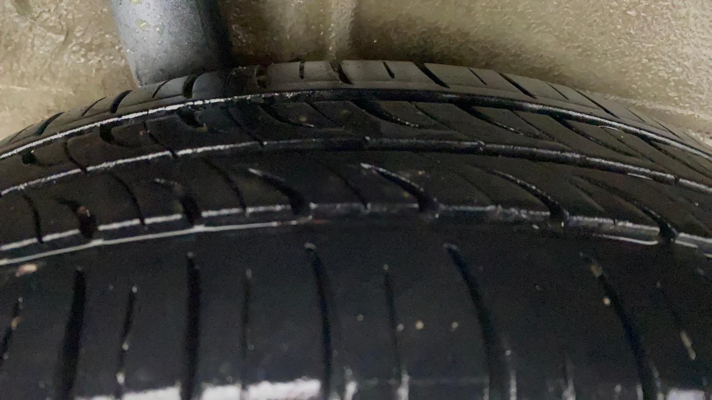 2021 Maruti New Wagon-R ZXI 1.2 AMT, Petrol, Automatic, 81,753 km, Right Rear Tyre Tread
