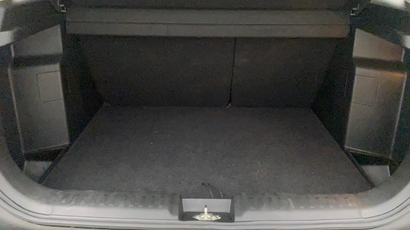 2022 Maruti BREZZA ZXI SMART HYBRID , Petrol, Manual, 5,384 km, Boot Inside