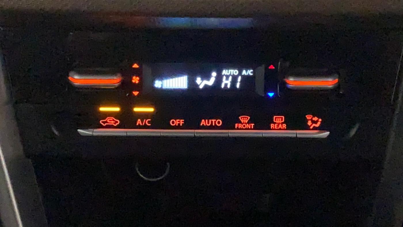 2022 Maruti BREZZA ZXI SMART HYBRID , Petrol, Manual, 5,384 km, Automatic Climate Control