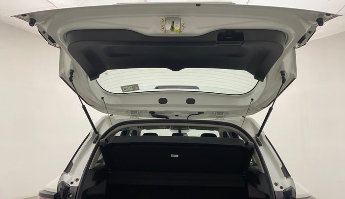 2022 Maruti BREZZA ZXI SMART HYBRID , Petrol, Manual, 5,384 km, Boot Door Open