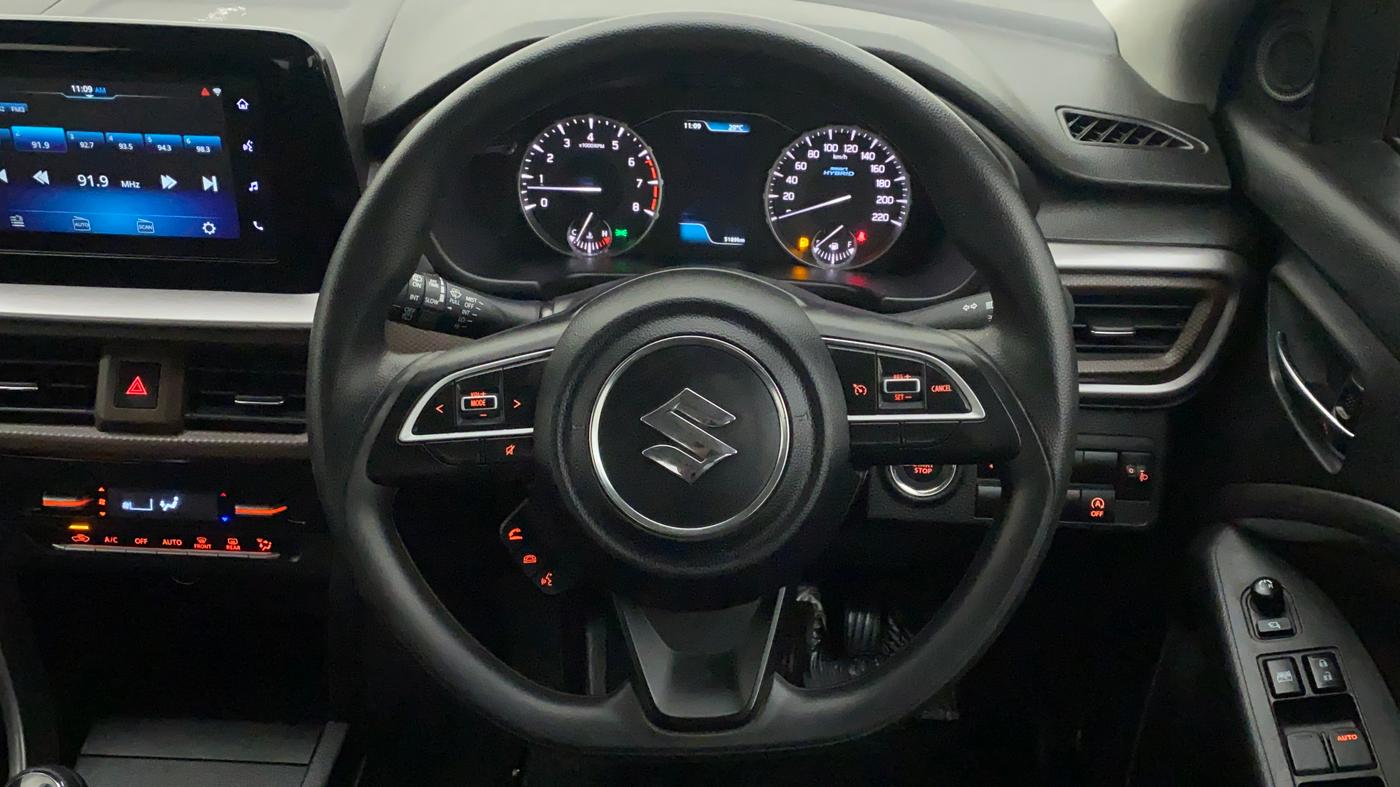2022 Maruti BREZZA ZXI SMART HYBRID , Petrol, Manual, 5,384 km, Steering Wheel Close Up