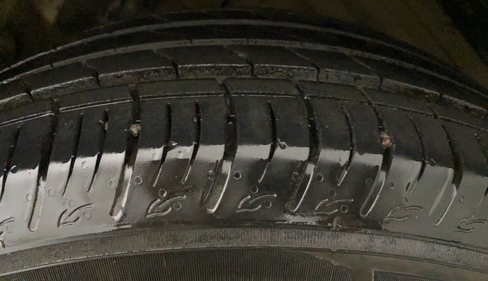 2022 Maruti BREZZA ZXI SMART HYBRID , Petrol, Manual, 5,384 km, Left Rear Tyre Tread