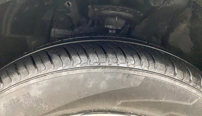 2017 Hyundai i20 Active 1.2 SX, Petrol, Manual, 1,13,207 km, Left Front Tyre Tread